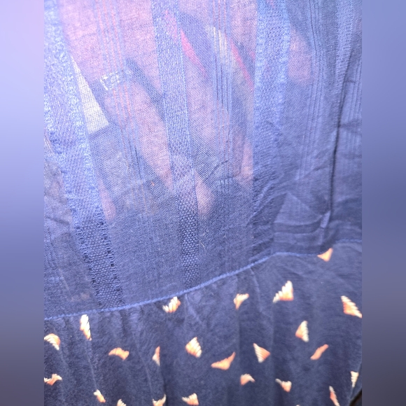 🟢NWT Red Camel Top - Picture 5 of 10